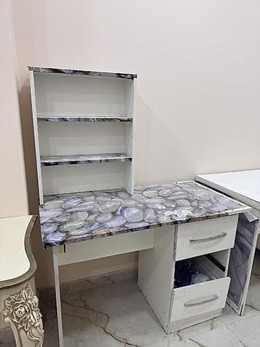 mebel qulplari: Mebel dəsti – 3 ədəd iş/kompüter masası - Klassik naxışlı — 3