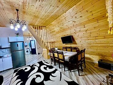 qara qarayev m: Kirayə üçün taxta interyerli komfortlu A-frame tipli təmizlikli ev — 2