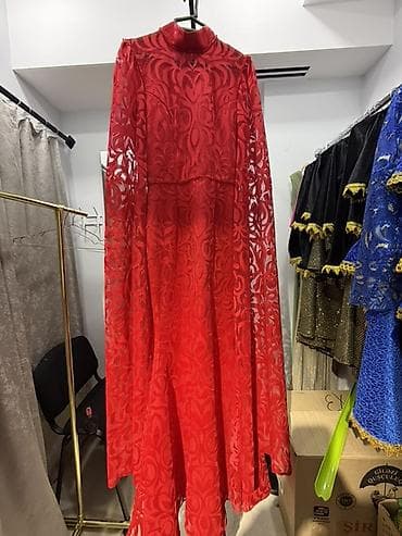 Qırmızı rəngli uzun ziyafət paltarı - Model: uzun ətəkli, axıcı — 1