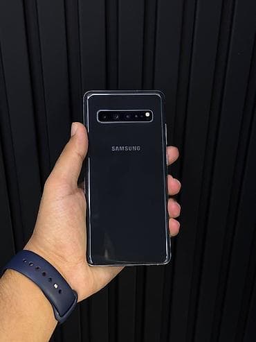 ТВ и видео: Samsung Galaxy S10 5G, 256 ГБ, цвет - Черный, Беспроводная зарядка — 5