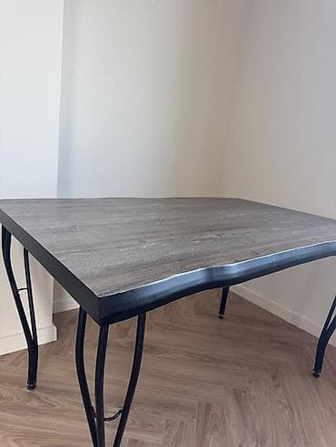 Qonaq masası, Açılmayan, Taxta, Dördbucaq masa