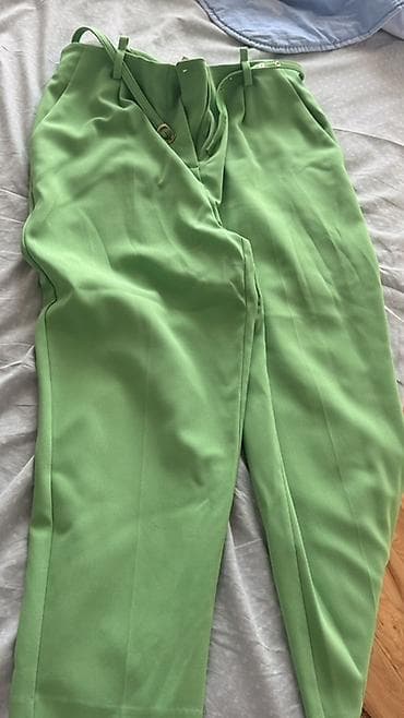 İPEKYOL qadın şalvarıL uygundu. 1-2 defe geyılıb - Rəng: açıq yaşıl