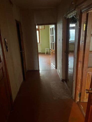 sumqayit 18 mikrorayon: Bakı, 2 otaqlı, Köhnə tikili, m. Həzi Aslanov, 60 kv. m — 8