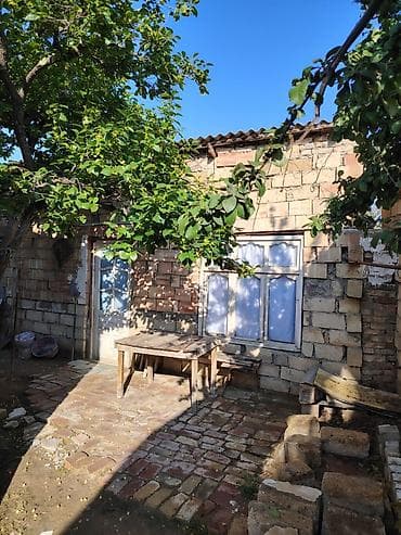 qara qarayev m: Satılır: həyətli ev - Tikinti materiali: daş və kərpic - Dam örtüyü — 3