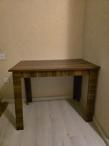 Компьютерный стол, Нераскладной, Ламинат, Прямоугольный стол at lalafo.az Компьютерный стол, Нераскладной, Ламинат, Прямоугольный стол