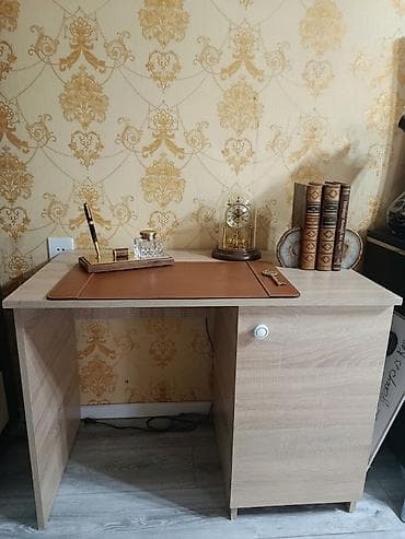 3d defter: Düz masa, Stulsuz, Polkalı, Siyirməsiz, Teksturalı laminat — 1