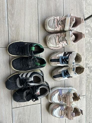 uşaq kreslosu: Uşaq ayaqqabıları dəsti - Müxtəlif modellər: idman ayaqqabıları — 1
