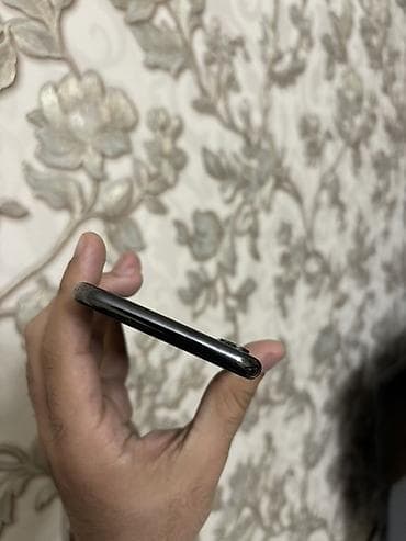 apple x ikinci el: IPhone X, Qara — 6