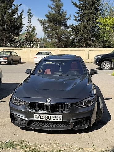 tesla model s: BMW 3 series: 2 l | 2013 il Sedan — 6