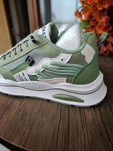 Türkiyədən alınıb hədiyyə olaraq. Ölçü uyğun gəlmədiyi üçün satılır — 2