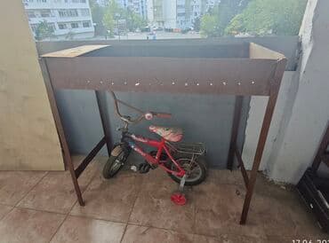 tekerli mangal: Dəmir manqal. İstənilən məkanda rahatlıqla istifadə edilə bilər. Dəmir — 2