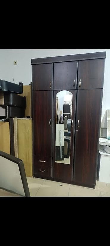 Dolab satilir 120 AZN Ölçülər 1.20/2 metr unvan Bineqedi catdirilma