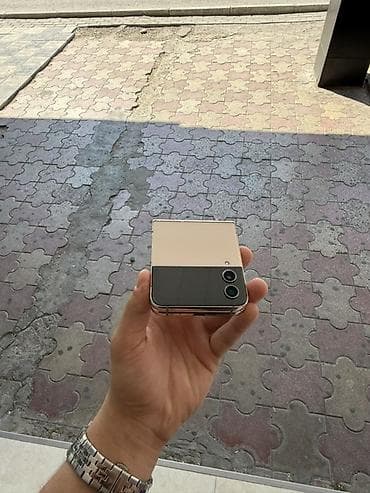 samsung fold 4: Samsung Galaxy Z Flip 5, rəng - Bej, Barmaq izi — 1