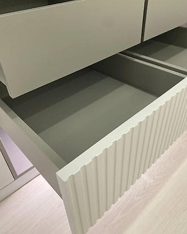 siyirmeli dolablar: Düz dolab, Dəhliz üçün, Yataq otağı üçün, Qarderob, Açılan, Korpuslu — 6