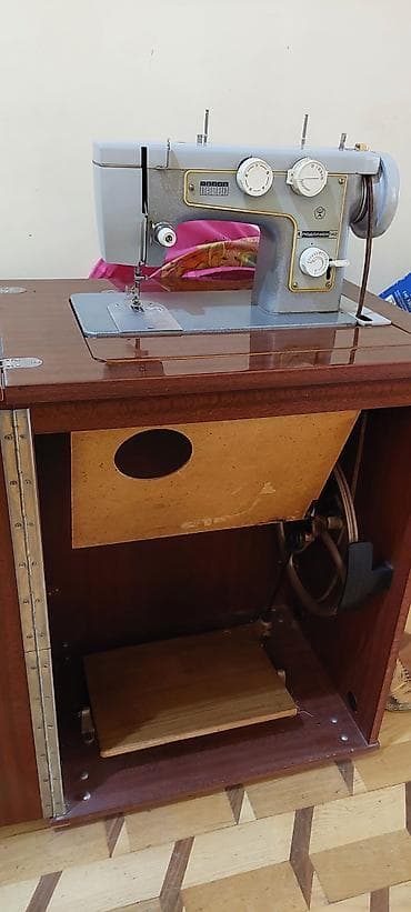 Aristonlar: Tikiş maşini.sovetdən qalma.işlək vəziyyətdə.ünvan.H,aslanov.m — 5