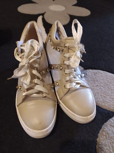 баскетбольные кроссовки бишкек: Размер: 40, Б/у — 2