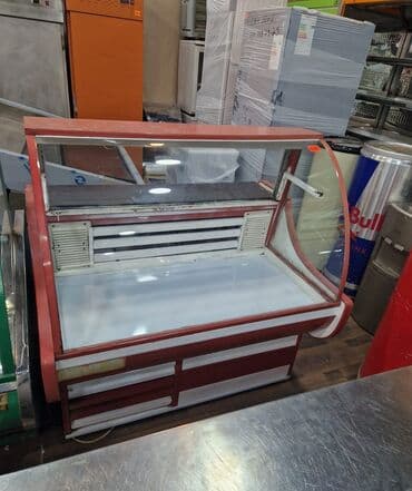 hazır vitrin: Soyuduculu vitrin – ət, pendir, şirniyyat və hazır yeməklərin nümayişi — 1