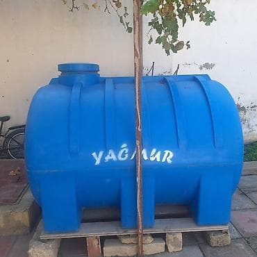 бак из нержавейки: Бак, Пластик, 2000 л. л, Б/у, Самовывоз — 1