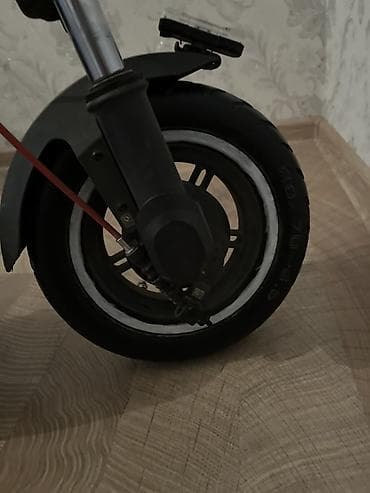 Электротранспорт: Новый Электросамокат 10", 501 - 750 Вт, 16 - 25 км/ч — 4