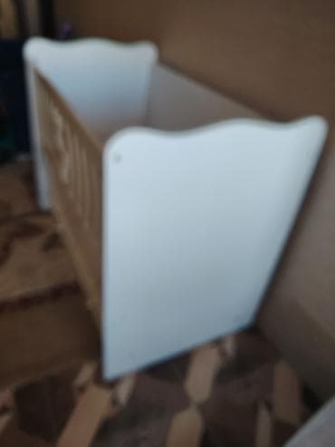 bewik: Ağ rəngdə uşaq beşiyi - Material: laminat/MDF əsaslı panel, hamar və — 5