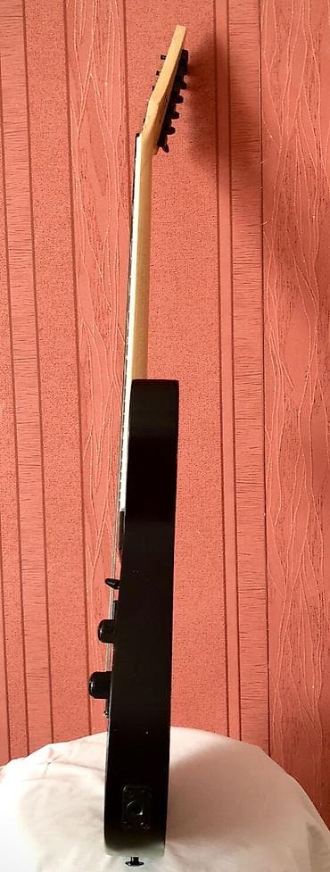 Gitara gücləndiriciləri: Yeni Gitara gücləndiricisi, Vox, 15 Vt, Ünvandan götürmə — 6