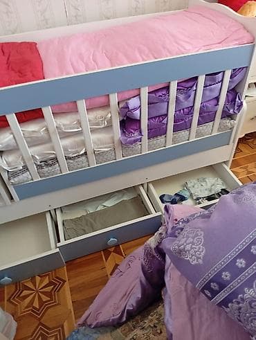 taxta komod: Uşaq beşiyi – çoxfunksiyalı model - Rəng: ağ + açıq mavi - Material — 2