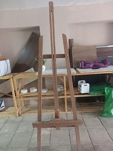 Balta və nacaqlar: Taxta rəssam molberti - Material: bərk taxtadan hazırlanmış, sabit — 1