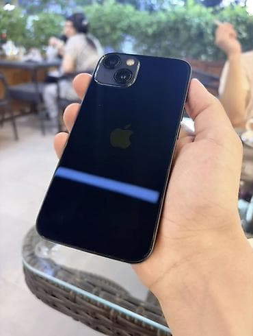 Техника и электроника: IPhone 13, Черный — 1
