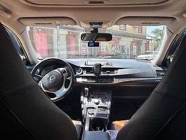 Lexus CT: 1.8 l | 2012 il Hetçbek — 4