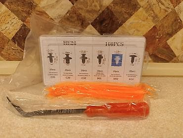 srunv auto tools: Avtomobil bərkidici klipslər dəsti – 100 ədəd + alətlər Məzmun: - 100 — 1