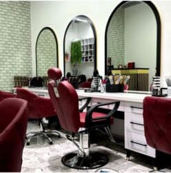 dirnaq bezekleri 2023: Qadın saç ustası tələb olunur, Yerin icarəsi, 1-2 illik təcrübə, Materialların təqdim olunması — 4