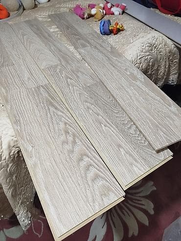 taxta tavan: WHITE BOX laminat döşəmə panelləri – Flaxen Oak (Dub Lnyanoy), model — 3