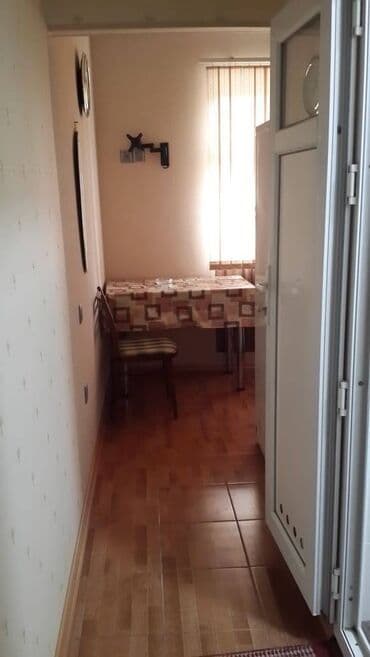 9 cu mikrorayon mir calal kucesi: Nəsimi rayonu,28 may metrosu,Milli bankın yanı.Yeni binada, şəhərin — 3