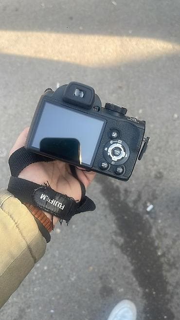 ci modul: Fujifilm bridge fotoaparat Salam 2 ci əl kimi almışdım 100 manata — 1