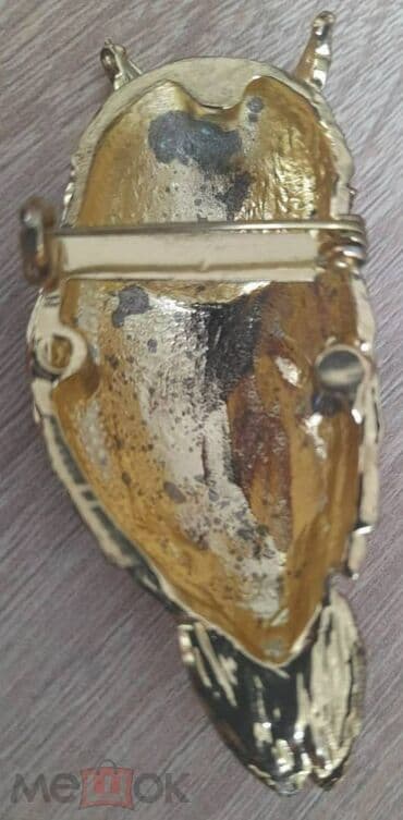 ustunde gerb olan qepik: Vintage “Bayquş” brossu (Avropa). Qızıl rəngli metaldan hazırlanmış — 2