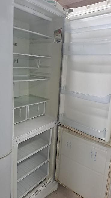 İçki texnikası: 2 qapılı Indesit Soyuducu Satılır, rəng - Ağ — 2