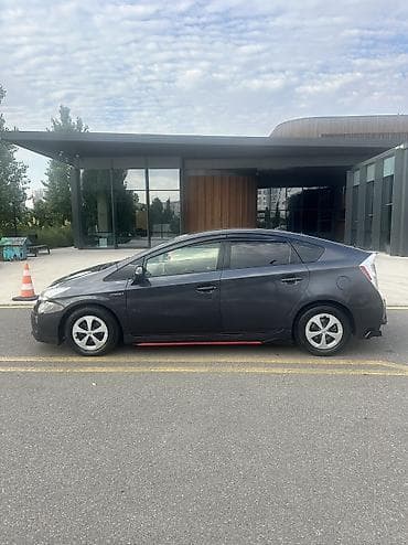 masin kompressor ustasi: Toyota Prius: 1.8 l | 2015 il Hetçbek — 6