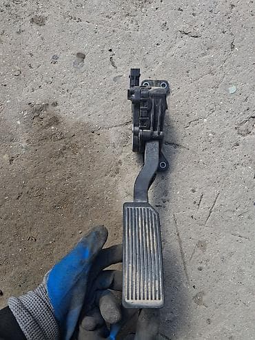 nissan micro: Nissan üçün elektron qaz pedalı (accelerator pedal assembly) - — 1