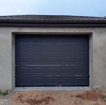 чугунная ванна продать: Naxışlı, qara rəngli ikiqapılı dəmir darvaza, üstündə və qapılarında — 12