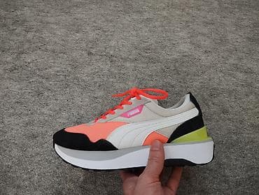 Tam orginal Puma. Yeni kimidir.az istifade olunub.olcu: 39 qiymet: 35 — 6