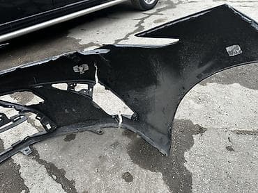 ford transit 2009: Ön, Lexus ES250 — 5