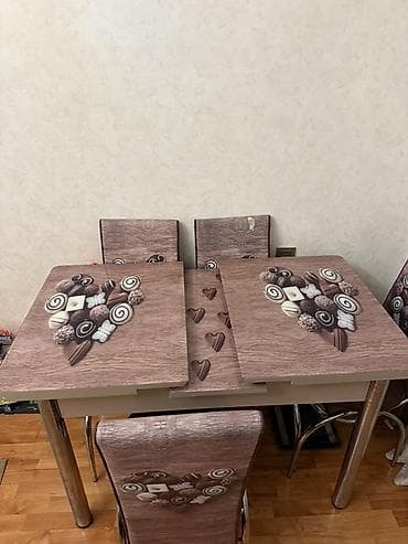 pedikur stulu: Mətbəx üçün, Açılan, Kvadrat masa, 4 stul — 1