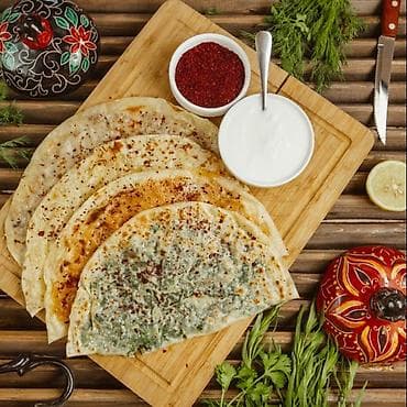 sut: Qutab assortisi – ənənəvi dadlar bir yerdə Tərkibi və növlər: - Göy — 1