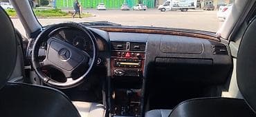 disk teker per page 40: Mercedes-Benz C 230: 2.3 l | 1996 il Sedan — 7