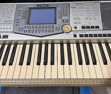 Sintezator, Yamaha — 2