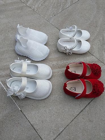 Туфли: Uşaq ayaqqabıları dəsti
Ölçüsü 19-22 — 2