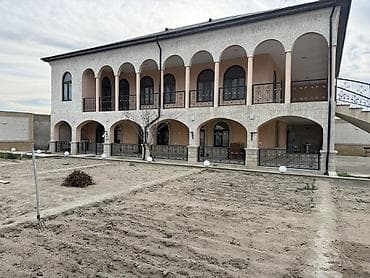 cicek qesebesinde torpaq: Satılır: Həyətyanı obyektli iki mərtəbəli geniş villa və təsərrüfat — 1