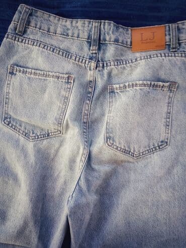 toxunma yun donlar: LJ Fashion brendinin açıq mavi rəngli denim şortu - Klassik 5 ciblə — 1