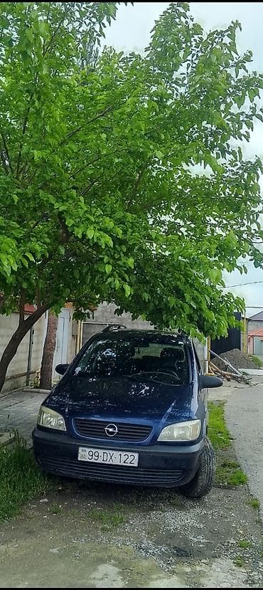 opel astra k: Opel Zafira, tünd mavi, 7 yerlik kompakt miniven. - Geniş salon və — 2