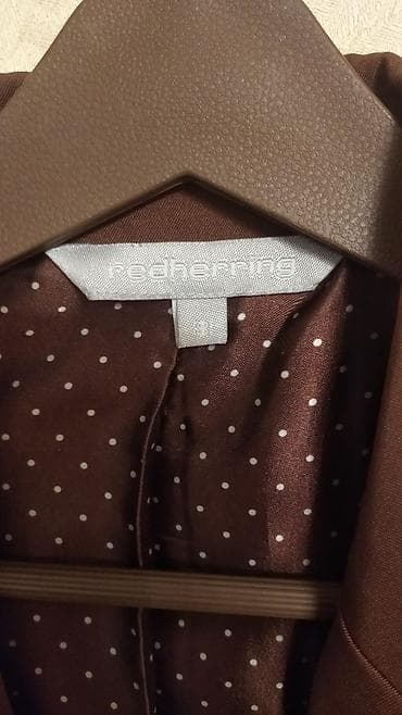 Qadınlar üçün qəhvəyi blezer - Kəsim: Yarı fitted, bir düyməli — 5